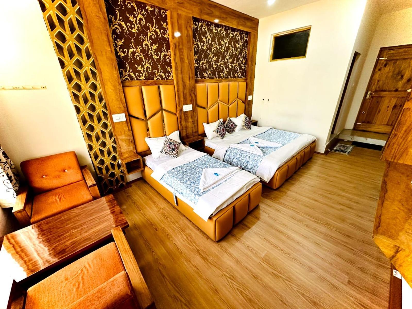 Gulmarg Gs Residency Hotel Exterior photo